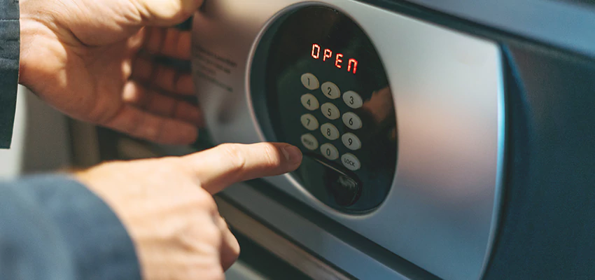 Cash Safe Openers in Willowbrook, California