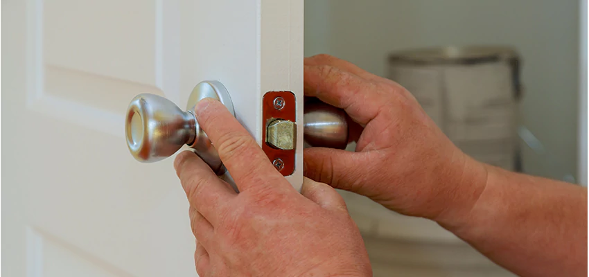 AAA Locksmiths For lock Replacement in Willowbrook, California